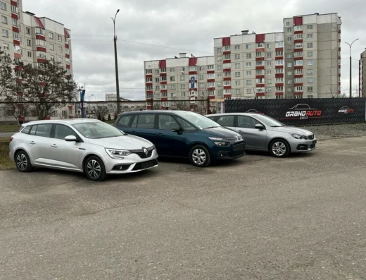 Автосалон «ГрандАвто»